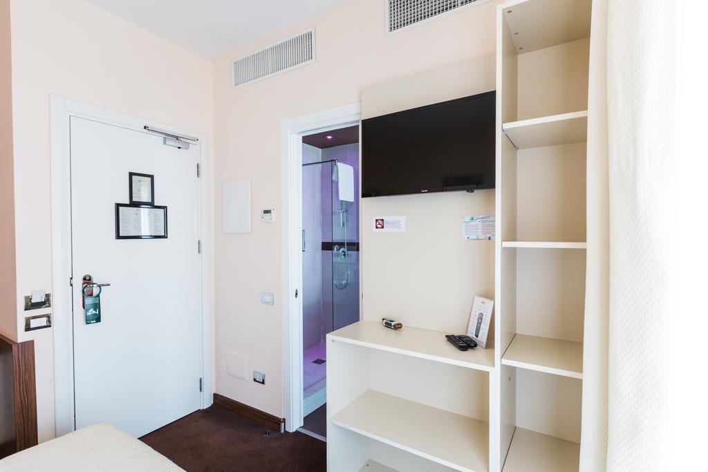 Ecohotel Roma Bagian luar foto